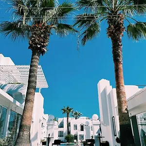 زيارة الفندق