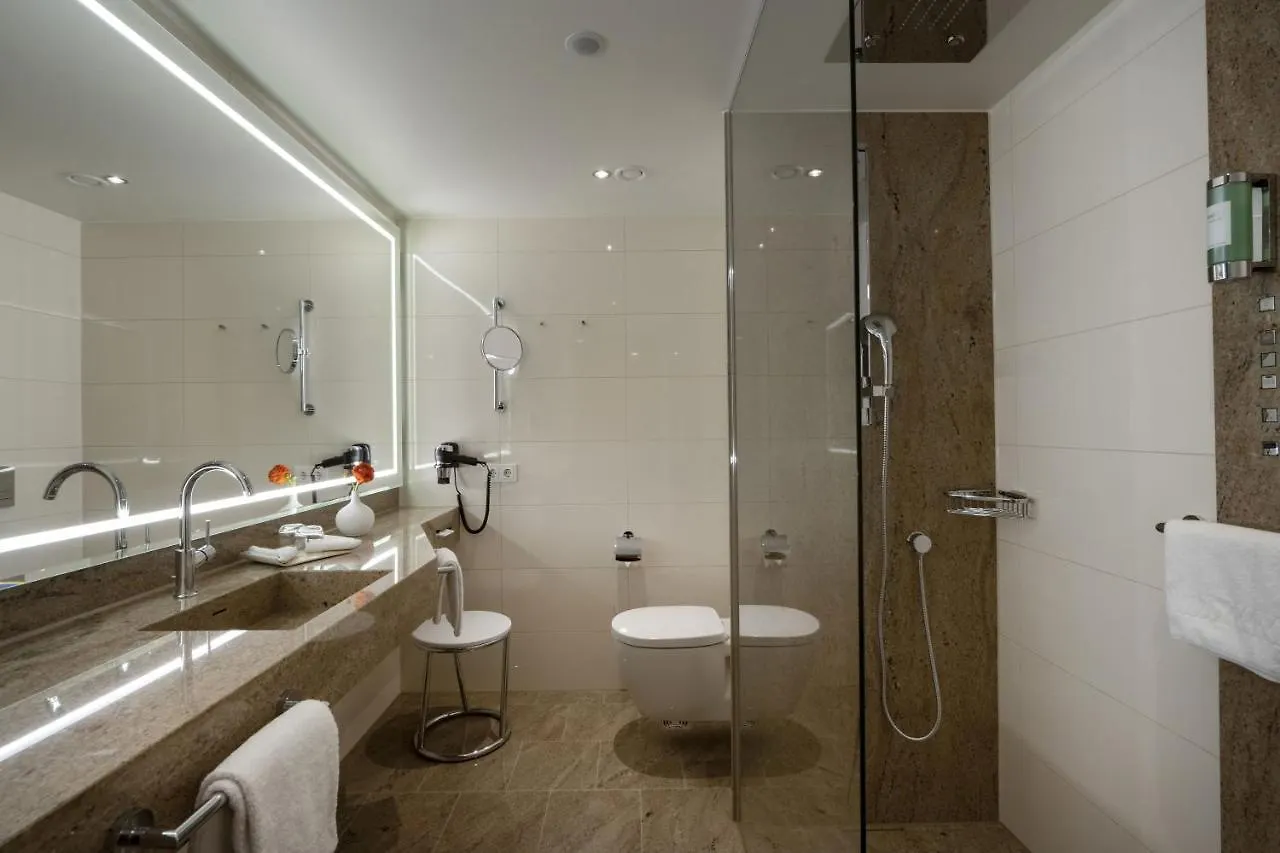 Maritim Hotel Ingolstadt 4*,  Almanya